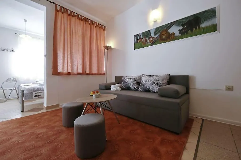 Studio Apartment Visnjik Zadar