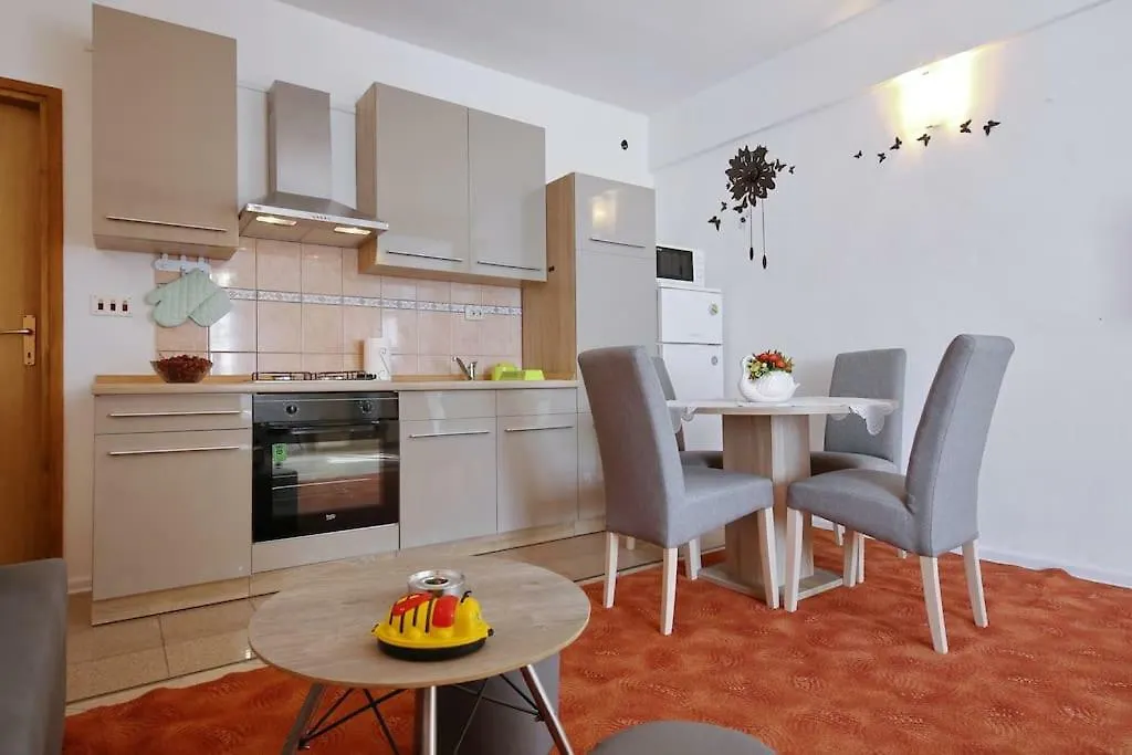 Studio Apartment Visnjik Zadar