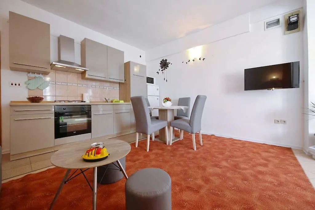 Studio Apartment Visnjik Zadar
